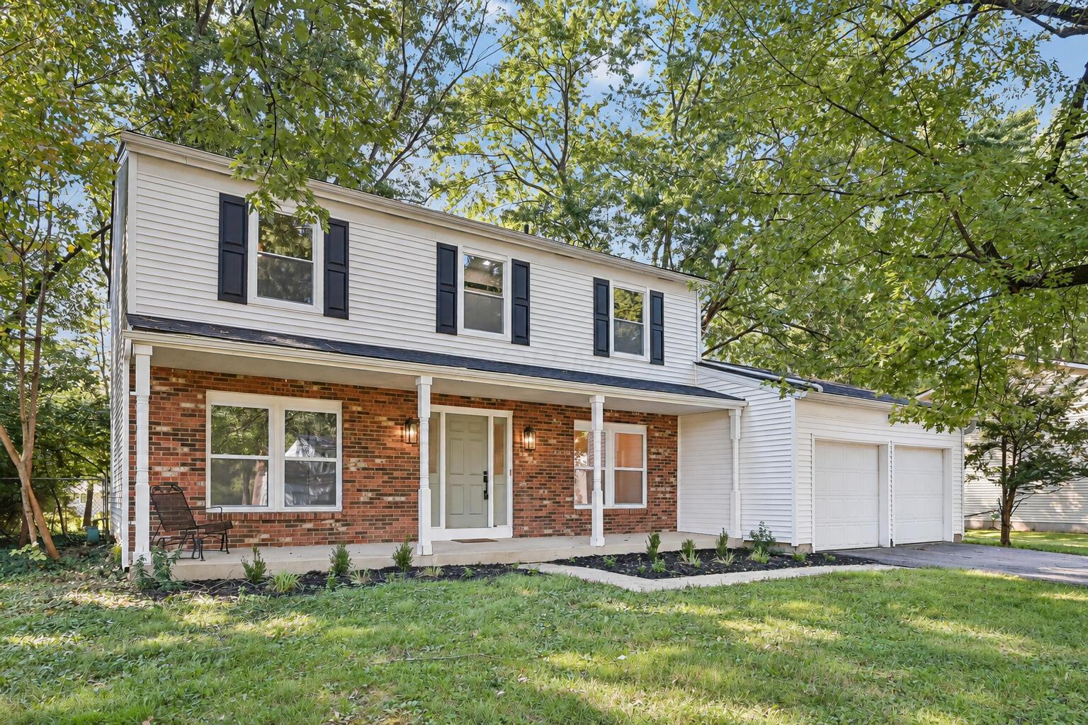 957 Old Farm Road Columbus, OH 43213 - Photo 1 of 43 01