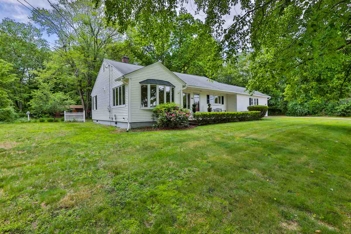 690 Goffstown Road Manchester, NH 03102 - Photo 1 of 31