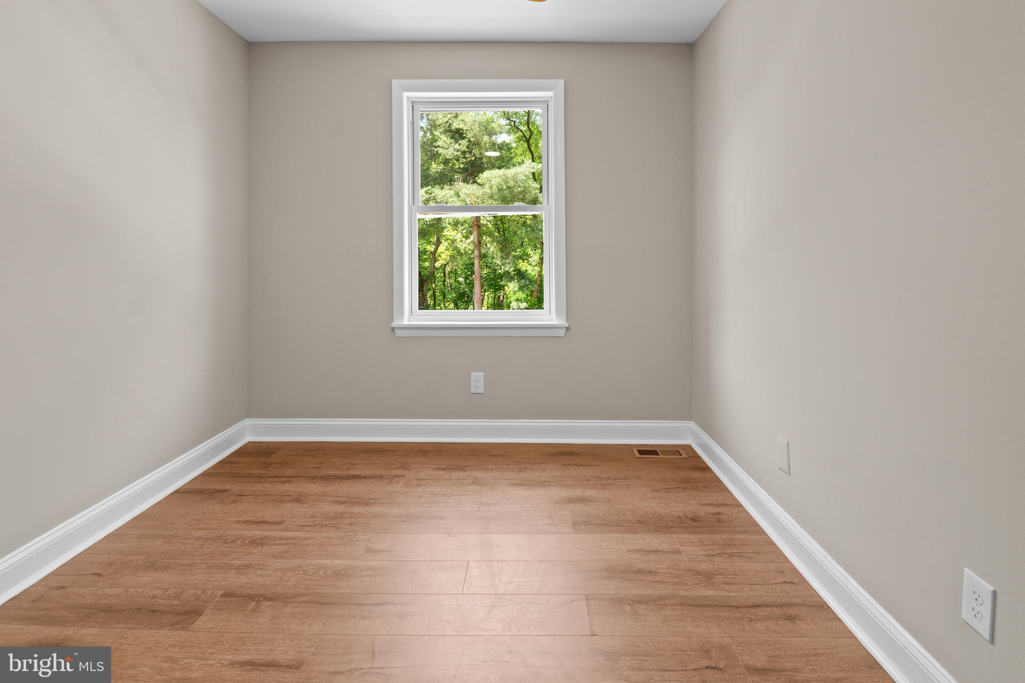 2613 Ebony Road Baltimore, MD 21234 - Photo 19 of 38