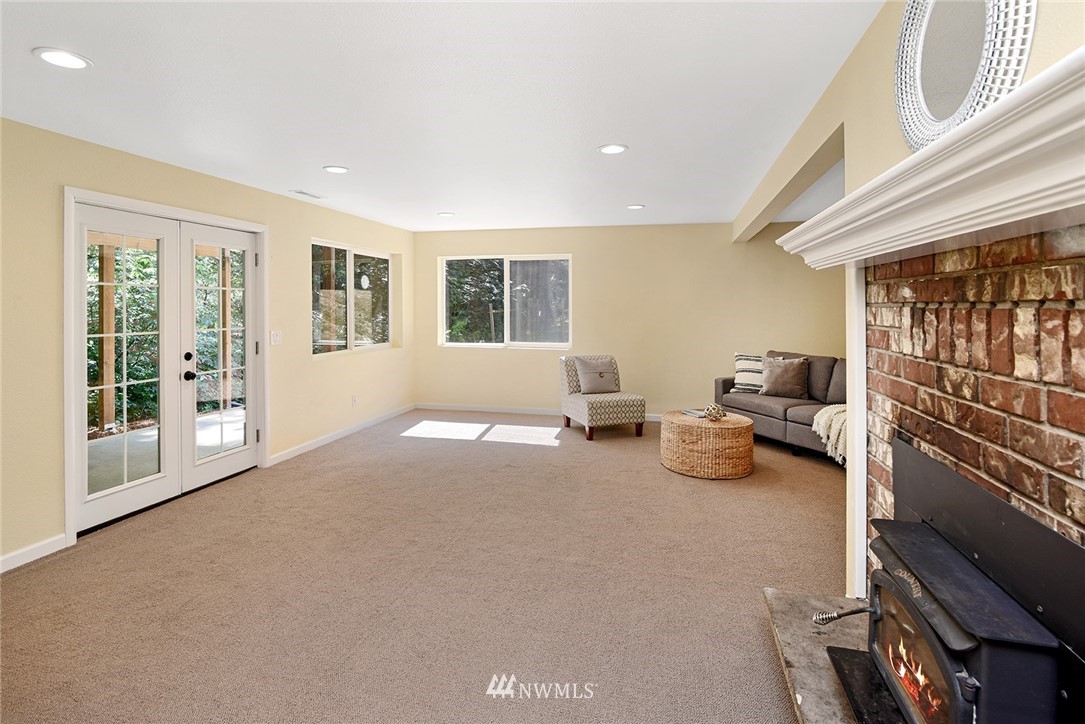 3915 Northeast Rova Road Poulsbo, WA 98370 - Photo 17 of 40 Gallery Image 17