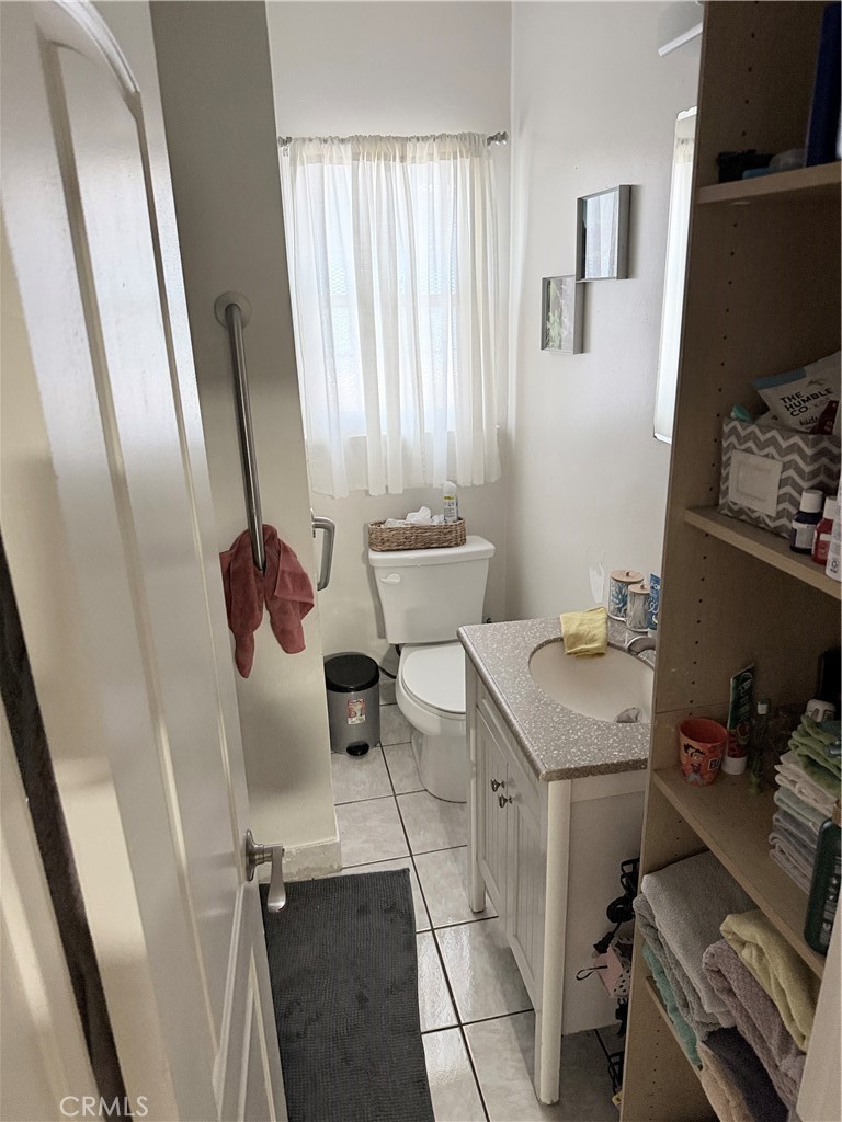 1818 North Rose Avenue Compton, CA 90221 - Photo 6 of 7
