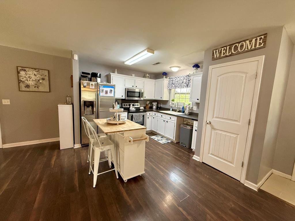 1337 Cheraw Road Cassatt, SC 29032 - Photo 13 of 52