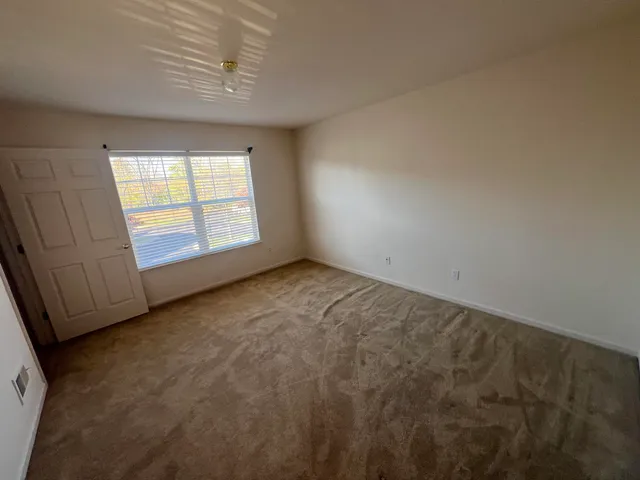 $1,800 | 9589 Lakeside Drive, Ypsilanti, MI 48197