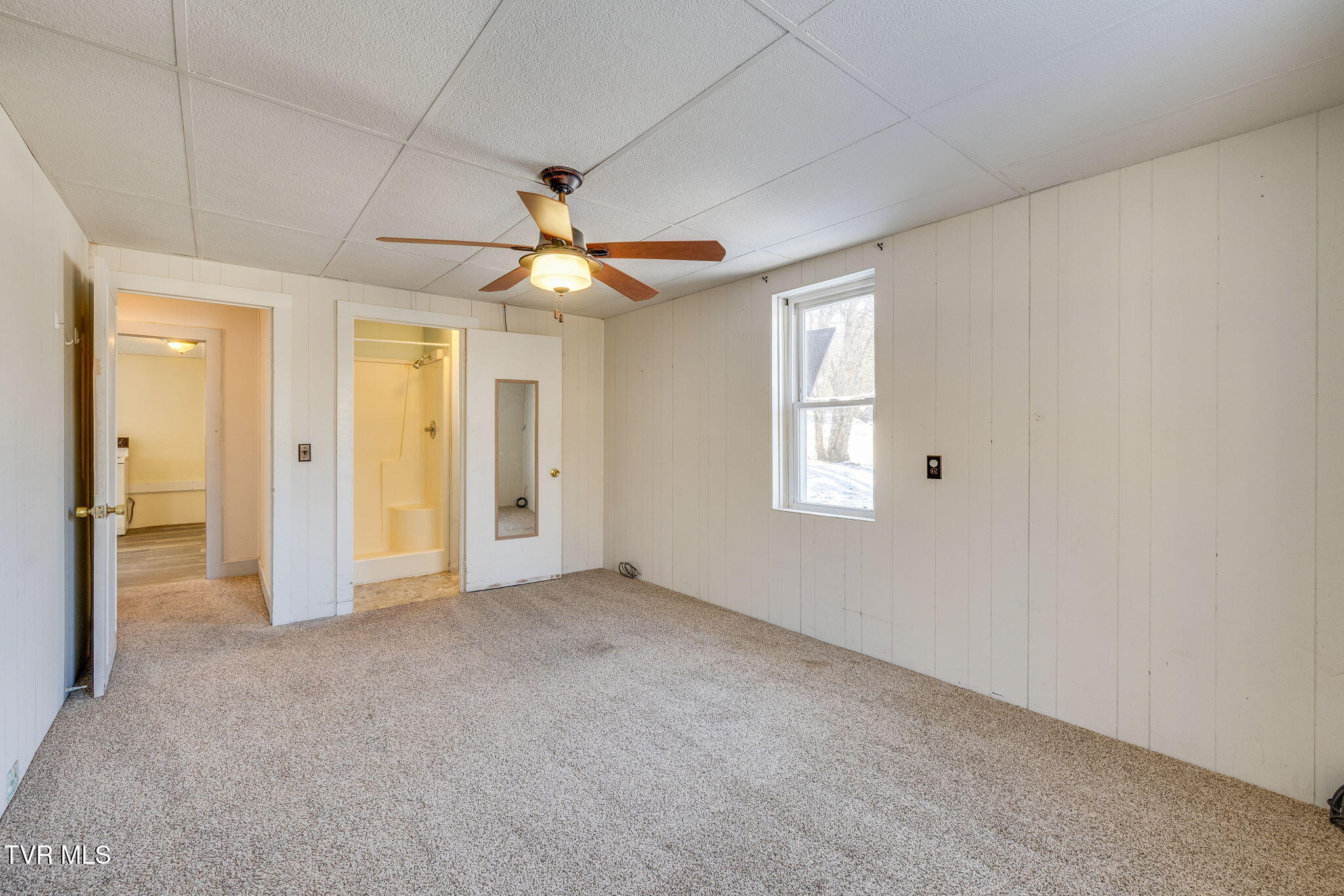 592 Heaton Creek Road Roan Mountain, TN 37687 - Photo 12 of 37 012