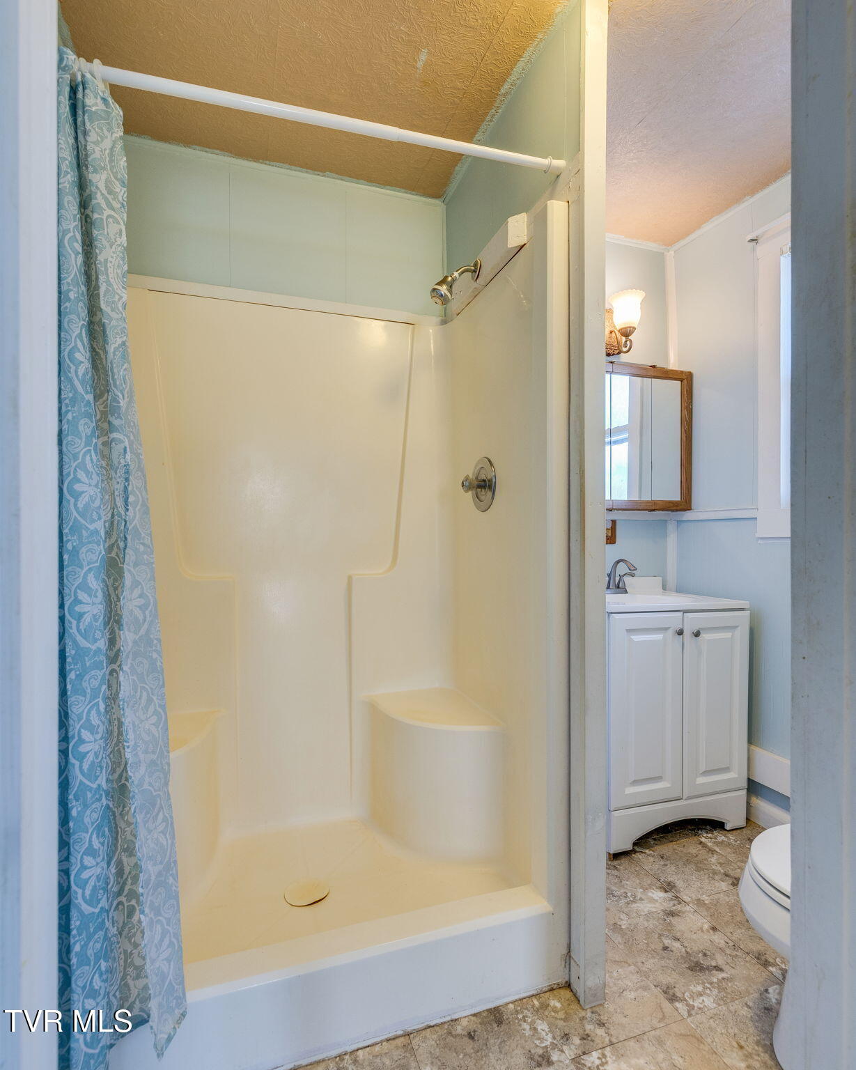 592 Heaton Creek Road Roan Mountain, TN 37687 - Photo 14 of 37 014