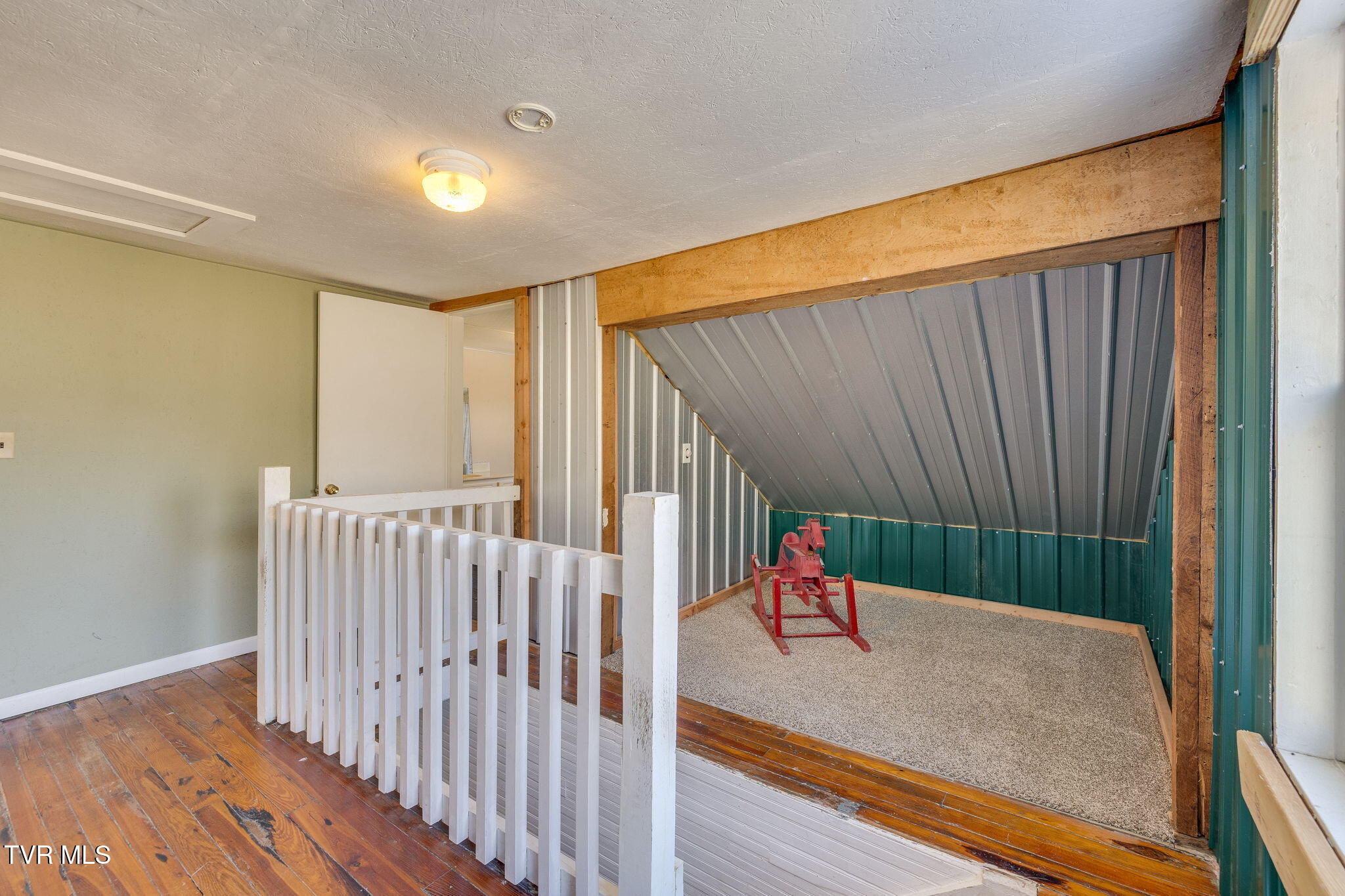 592 Heaton Creek Road Roan Mountain, TN 37687 - Photo 15 of 37 015