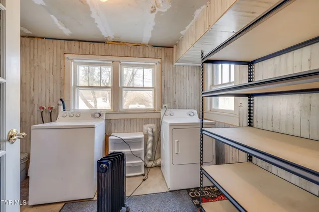 $260,000 | 592 Heaton Creek Road, Roan Mountain, TN 37687