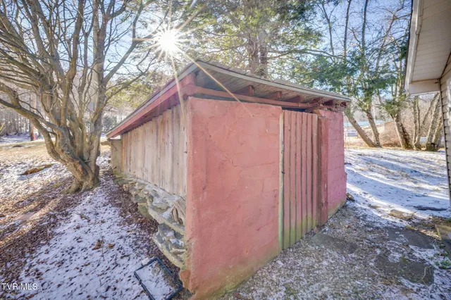 $260,000 | 592 Heaton Creek Road, Roan Mountain, TN 37687