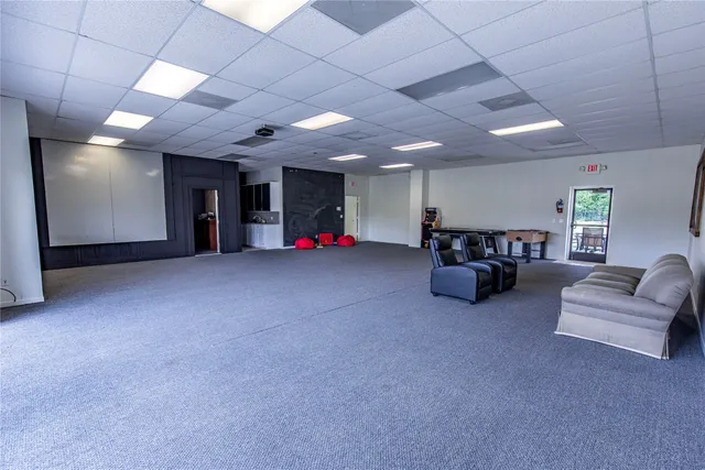 $299,000 | 425 East Obryant Street, Bellville, TX 77418