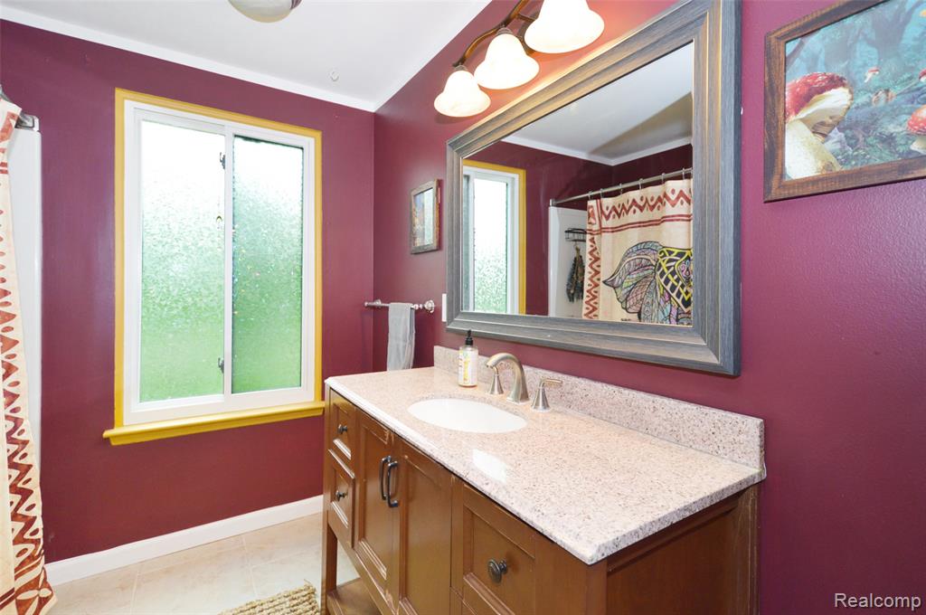 3851 Mapleleaf Road Waterford, MI 48328 - Photo 20 of 28