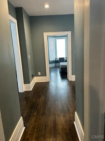 $1,750 | 942 Euclid Avenue, Unit 2, Syracuse, NY 13210