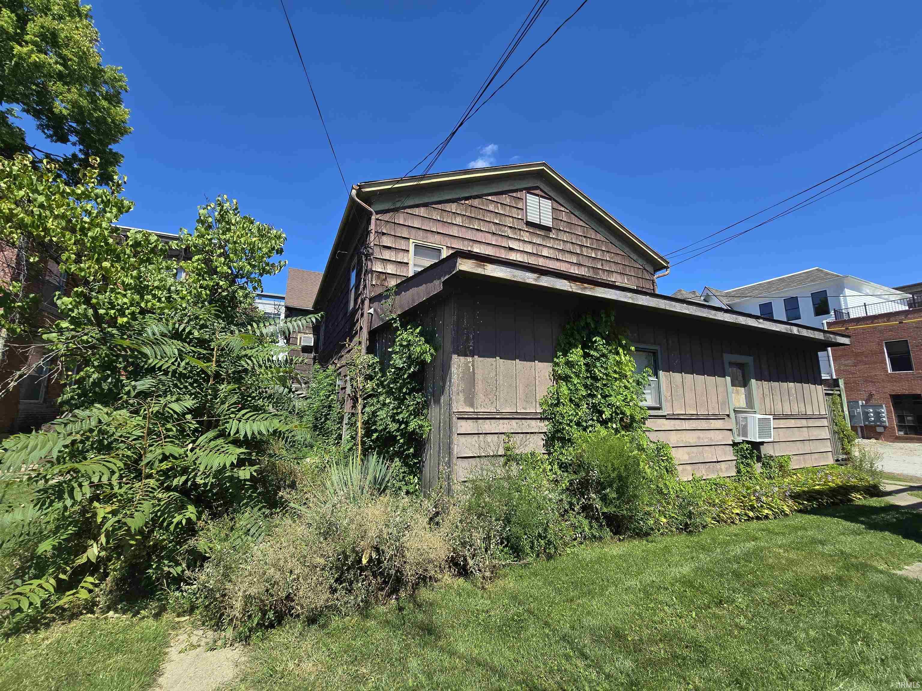 813 West Berry Street Fort Wayne, IN 46802 - Photo 4 of 33