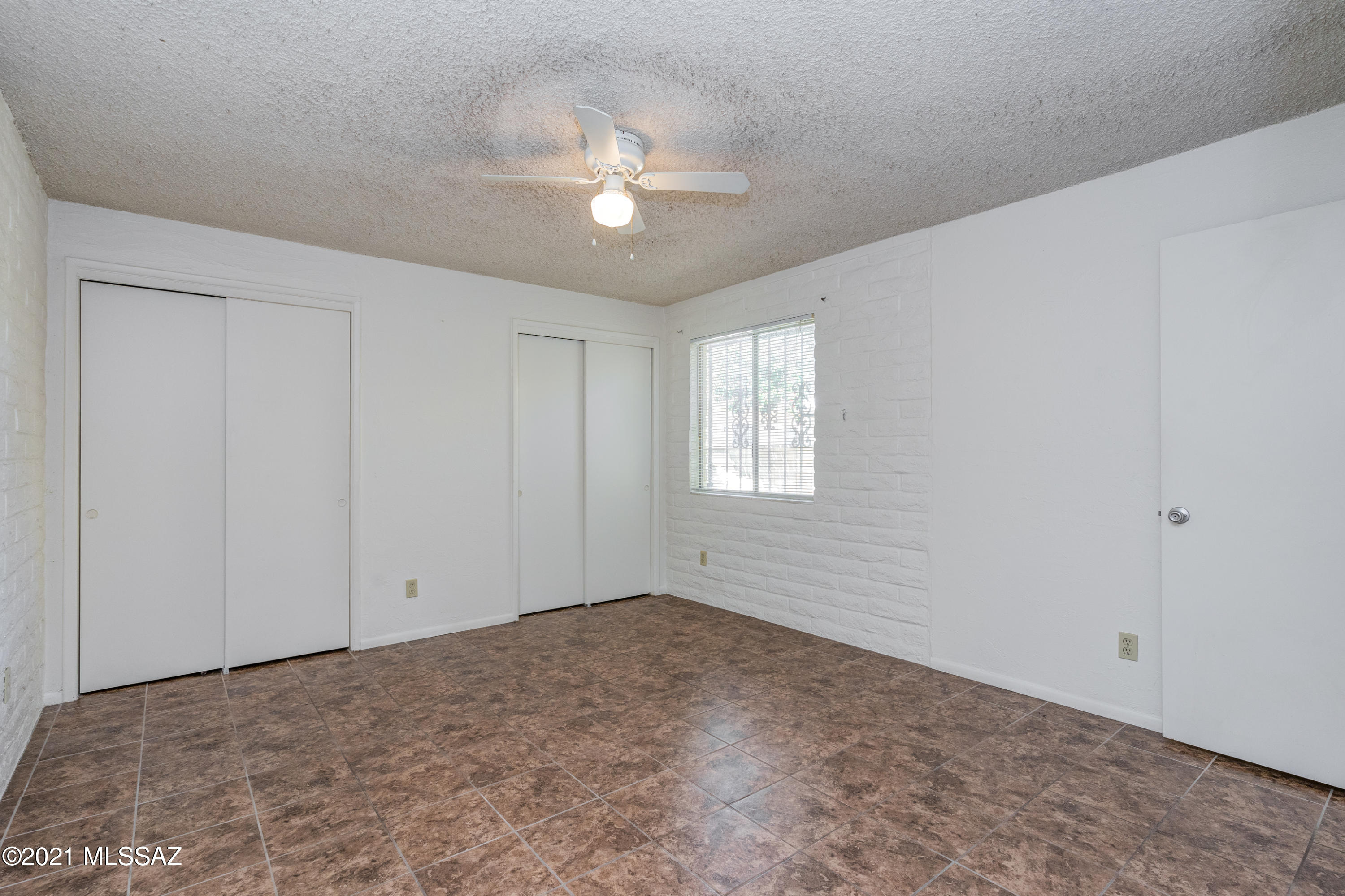 810 South Kolb Road Tucson, AZ 85710 - Photo 18 of 28