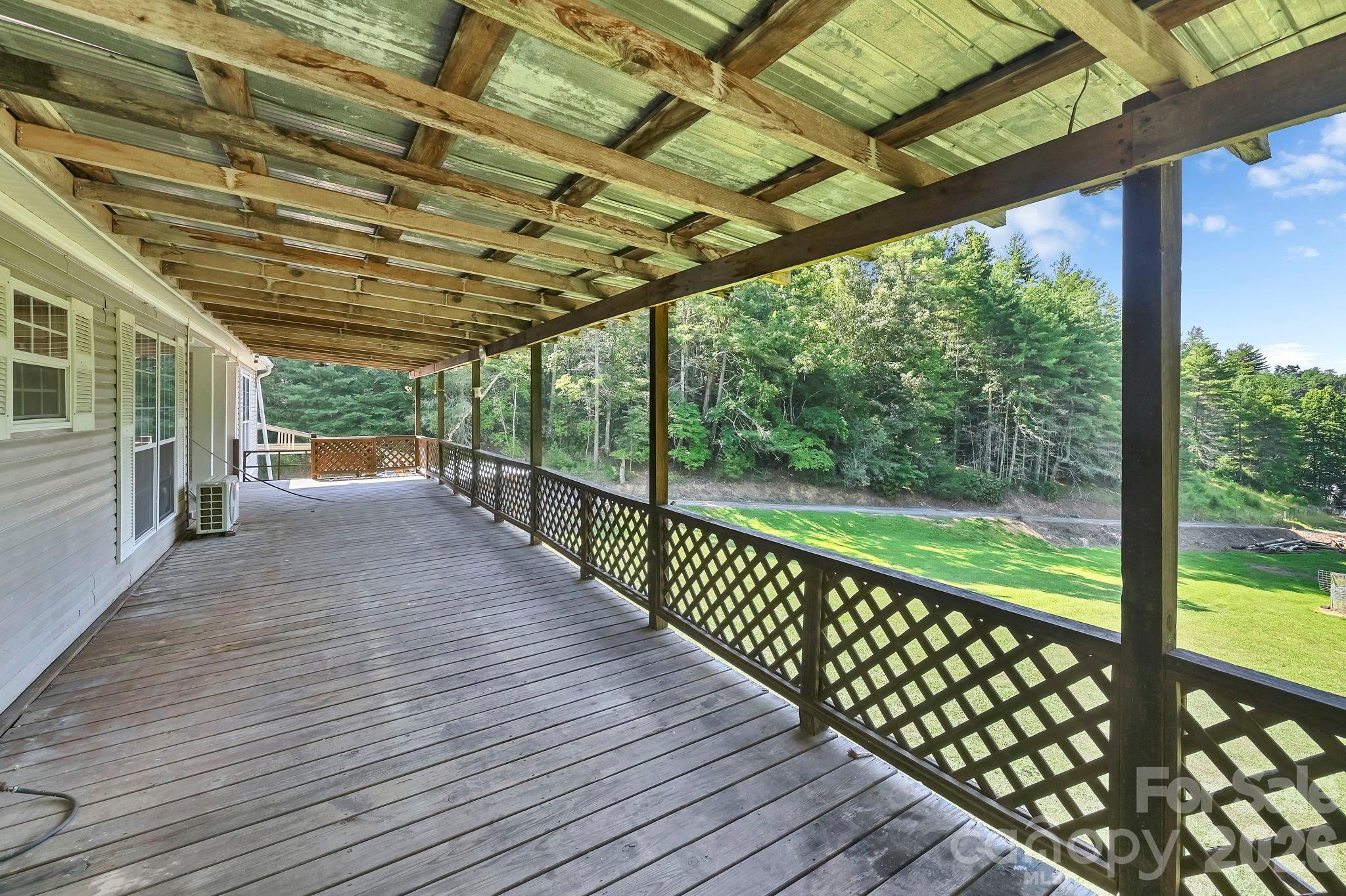 284 Paul Gosnell Road Marshall, NC 28753 - Photo 17 of 23