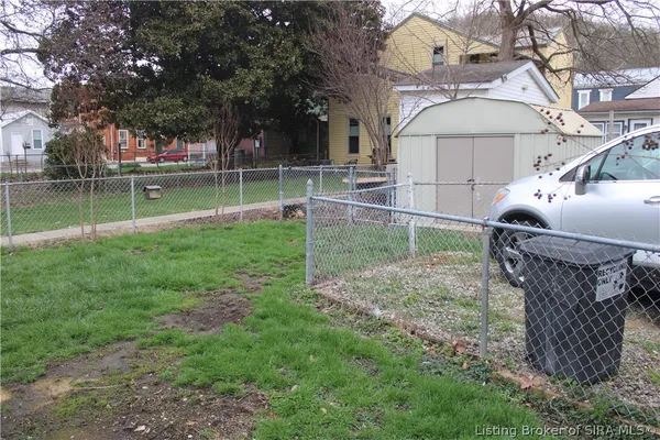 $168,000 | 616 Gerry Lane, Madison, IN 47250