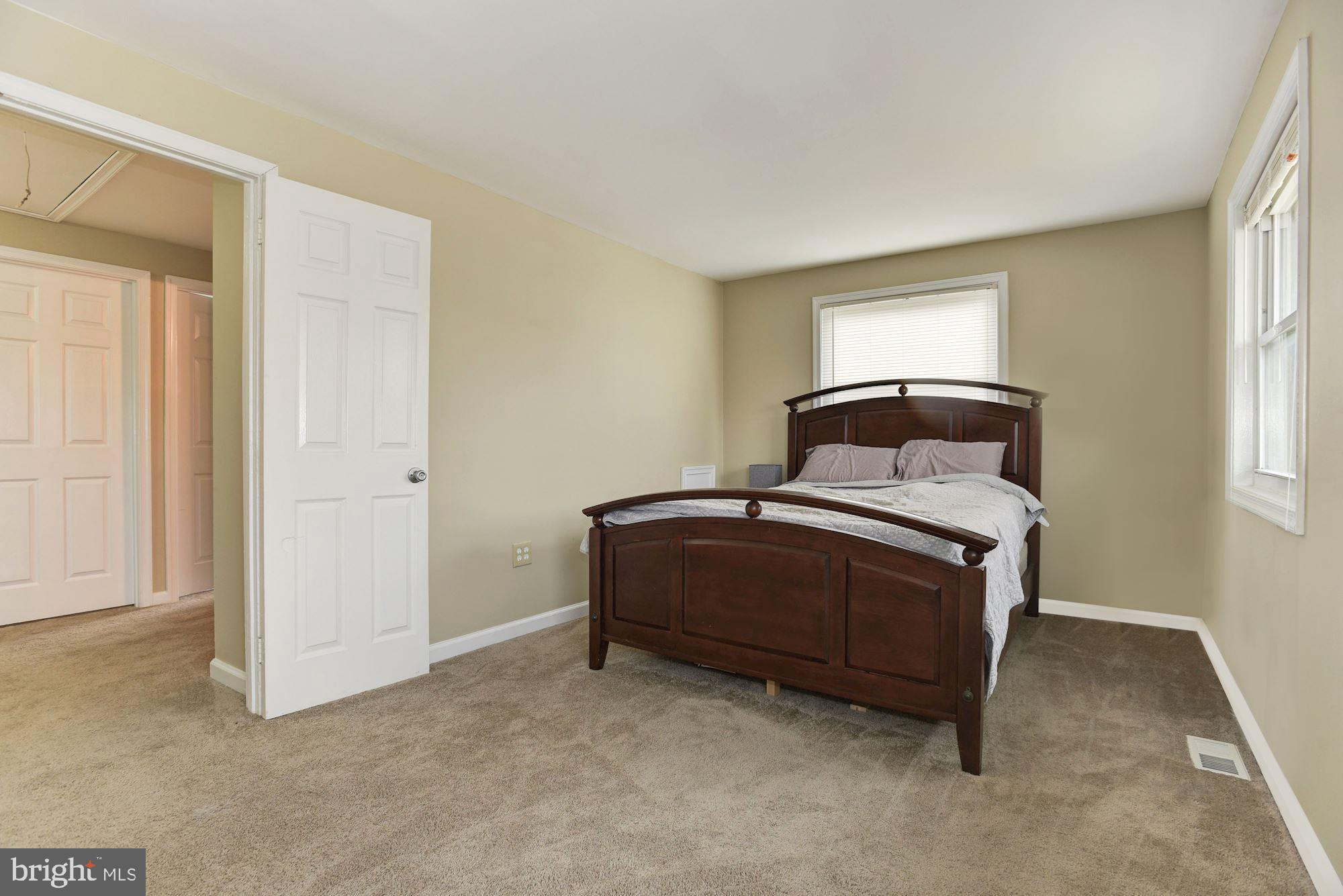 188 Dunlap Road Pasadena, MD 21122 - Photo 17 of 30 Primary Bedroom