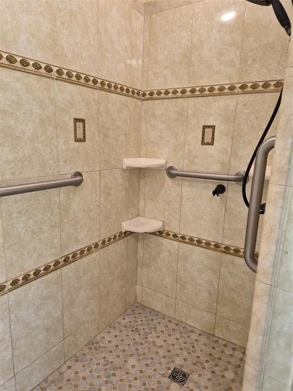 1497 West Loop 571 South Henderson, TX 75654 - Photo 13 of 25 a bathroom with a shower