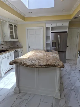 $1,800 | 1497 West Loop 571 South, Henderson, TX 75654