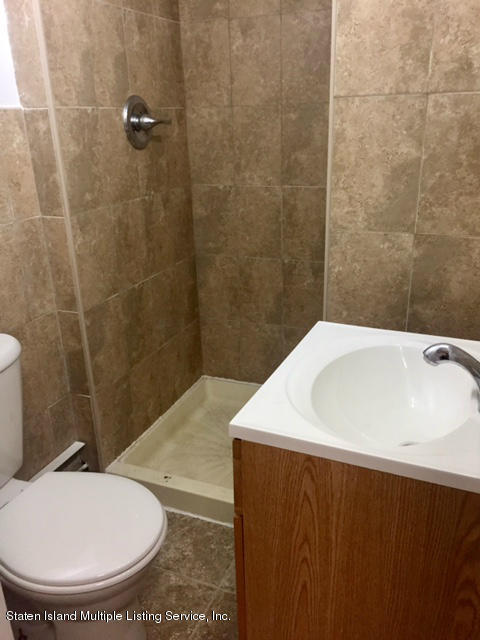 131 Robin Road Staten Island, NY 10305 - Photo 16 of 19 3/4 Bath