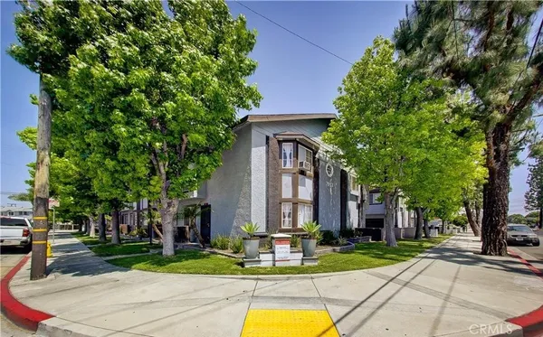 $3,400 | 7947 Garfield Avenue, Unit F, Bell Gardens, CA 90201