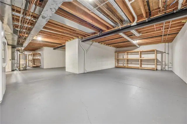 $775,000 | 14509 Howe Drive, Leawood, KS 66224