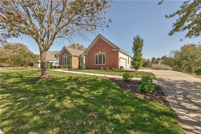 $775,000 | 14509 Howe Drive, Leawood, KS 66224