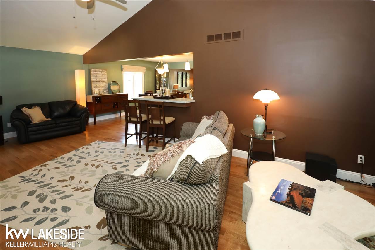 47615 Barbara Road Macomb, MI 48044 - Photo 14 of 42 50017932-13.JPG