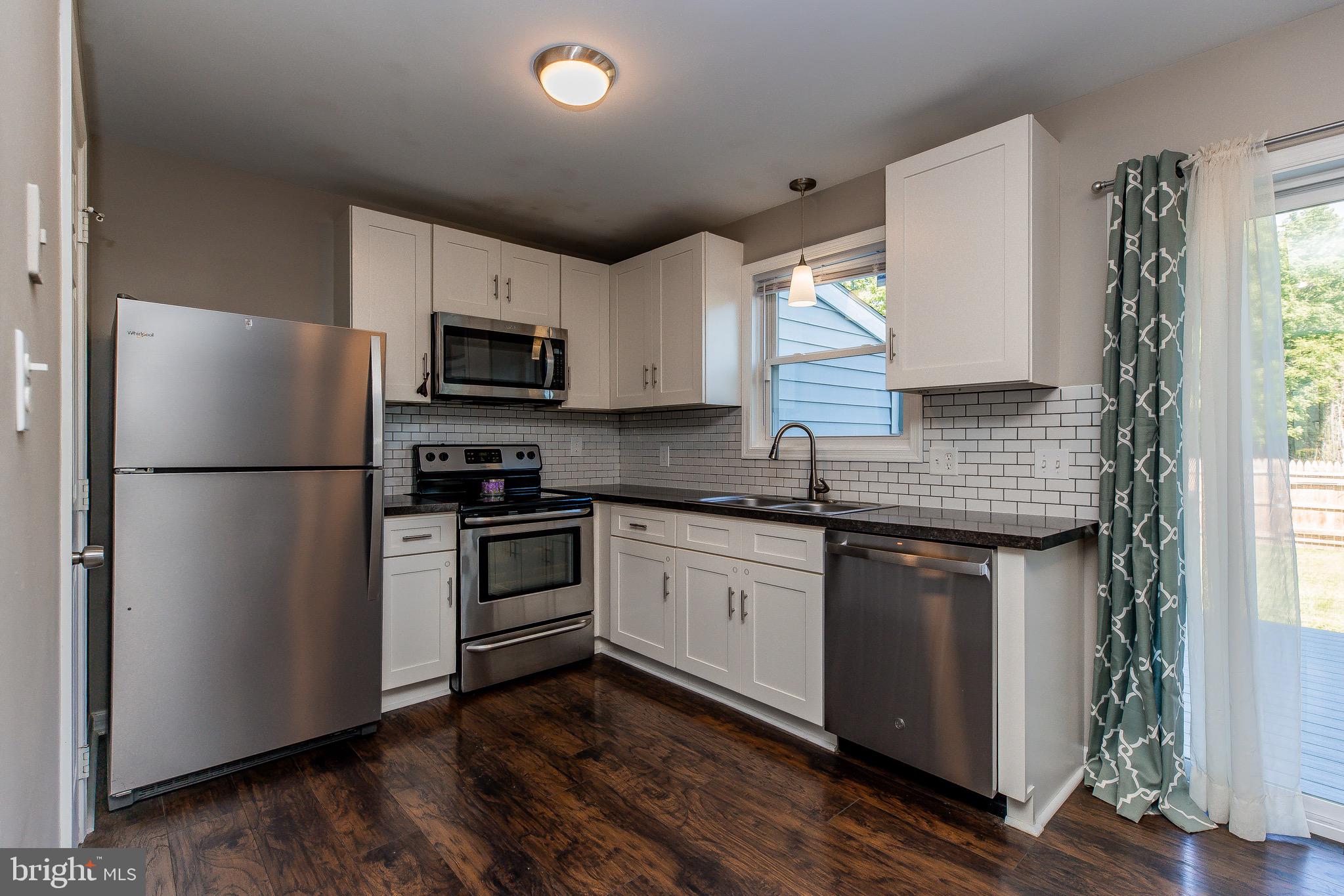 358 Cardinal Road Lititz, PA 17543 - Photo 10 of 31