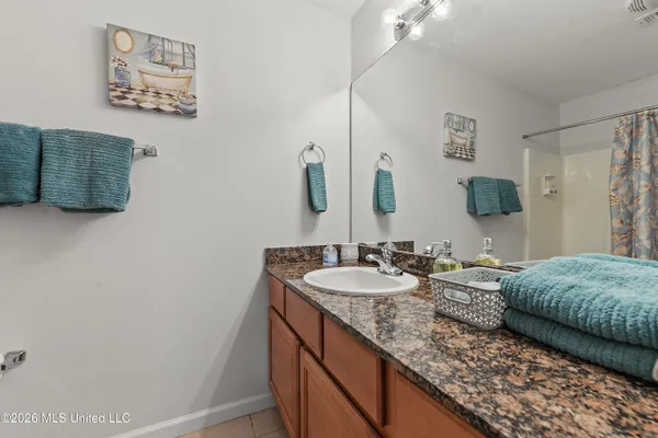 $1,950 | 1270 Century Oaks Drive, Unit B, Gulfport, MS 39507