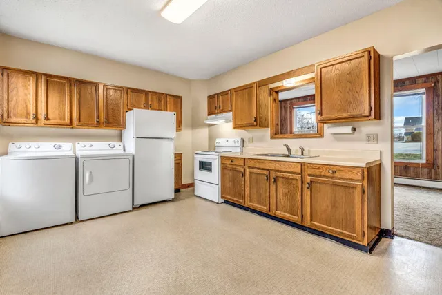 $275,000 | 24 Pleasant Street, Skowhegan, ME 04976