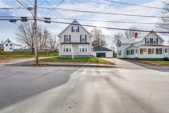$275,000 | 24 Pleasant Street, Skowhegan, ME 04976