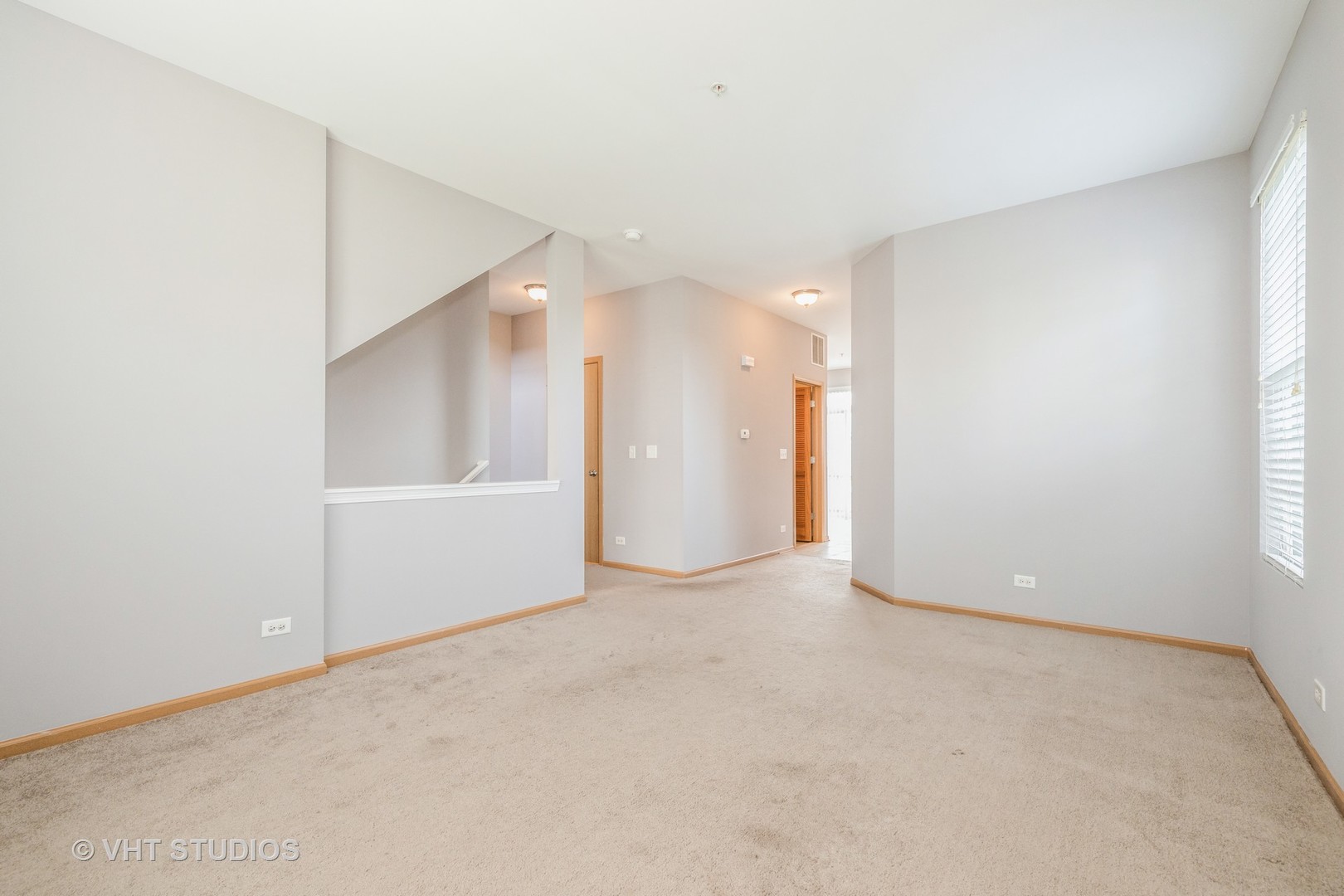 3781 Bailey Road, Unit 404 Yorkville, IL 60560 - Photo 5 of 21 a view of an empty room with a window