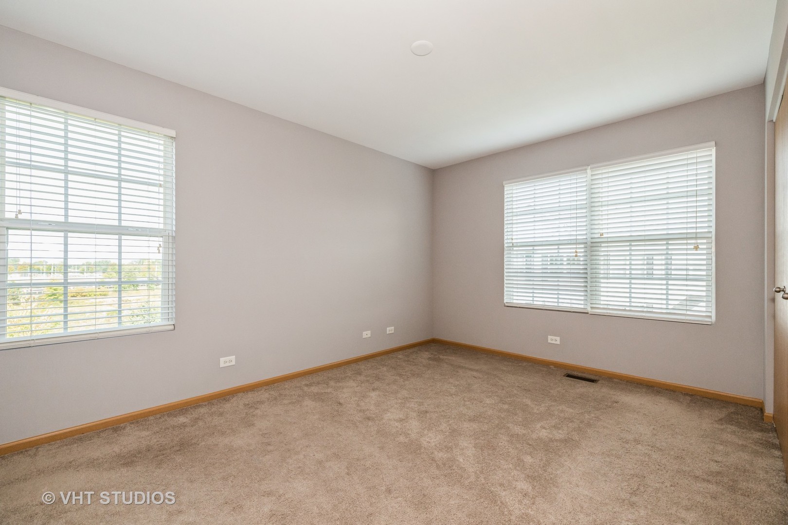 3781 Bailey Road, Unit 404 Yorkville, IL 60560 - Photo 9 of 21 a view of an empty room with a window