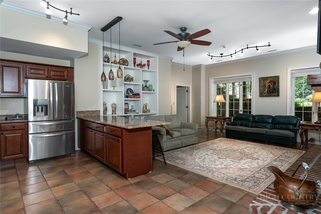 5712 Summit Road Purlear, NC 28665 - Photo 37 of 50