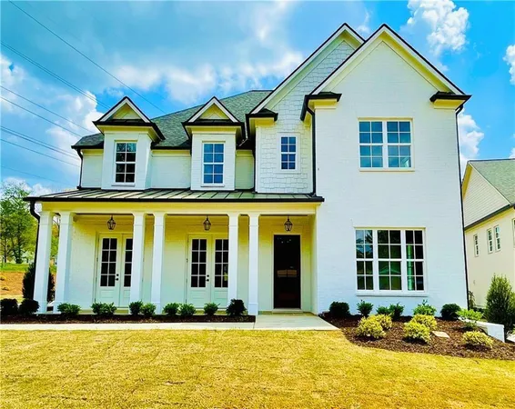 $999,900 | 212 Suwanee Avenue Northeast, Suwanee, GA 30024