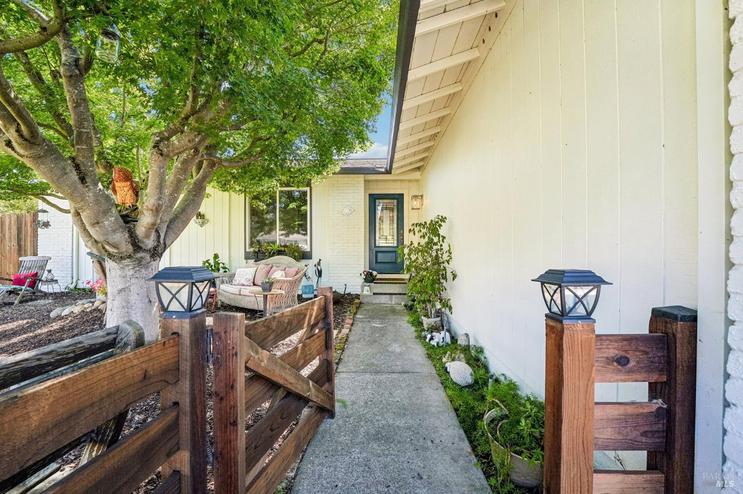 911 Hudis Street Rohnert Park, CA 94928 - Photo 3 of 49