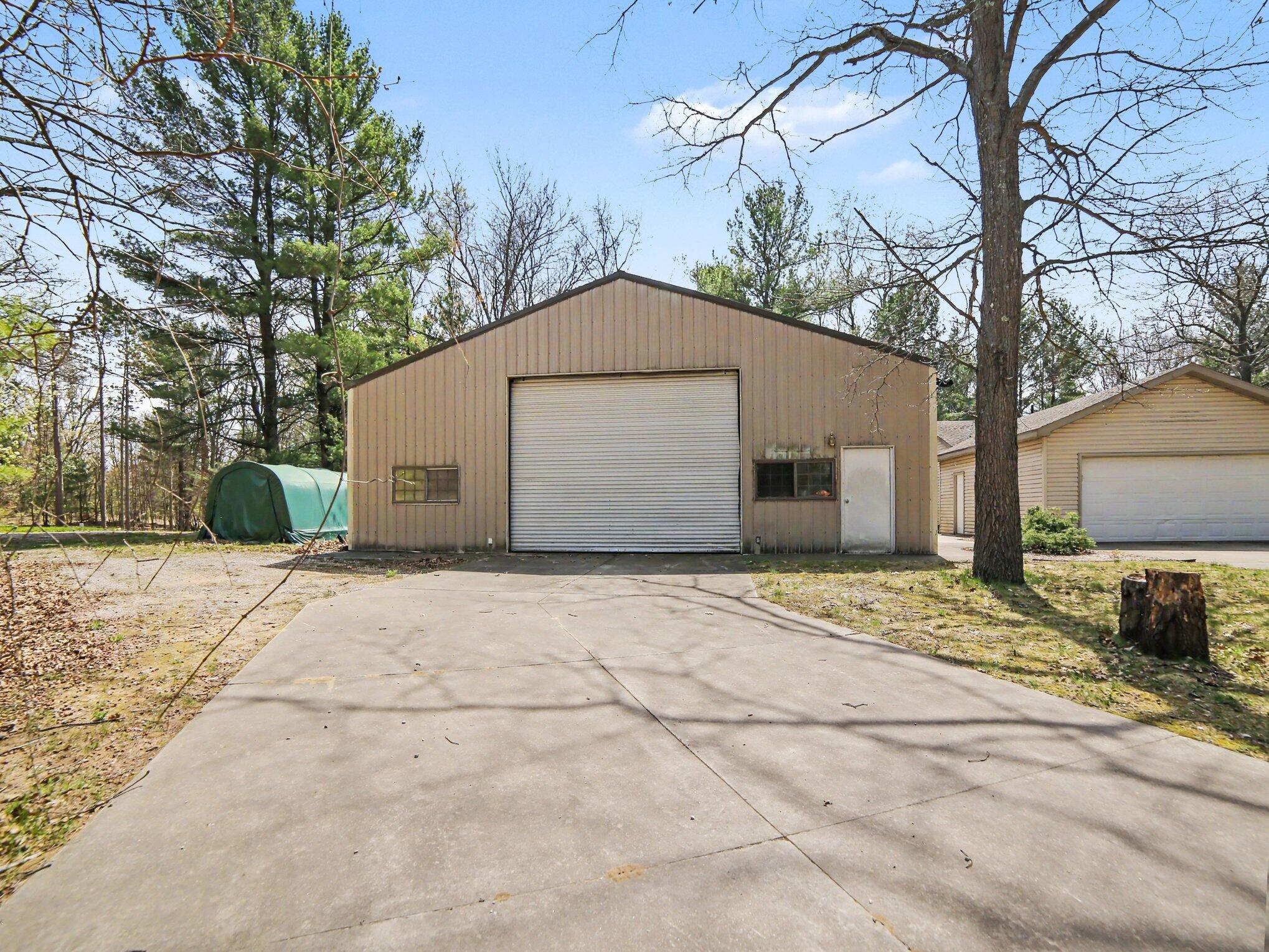 4905 Wayne Road Pentwater, MI 49449 - Photo 24 of 35 030_file_1813