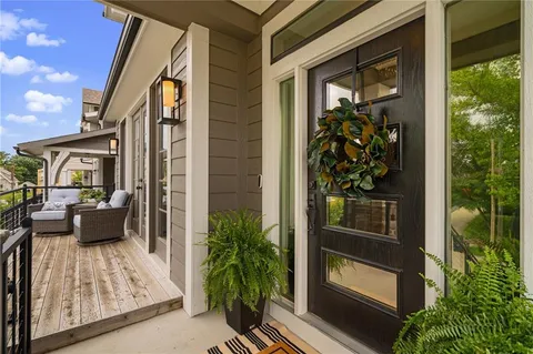 $790,000 | 725 West 44th Terrace, Kansas City, MO 64111