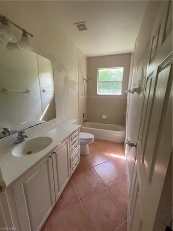 $3,200 | 4080 33rd Avenue Northeast, Naples, FL 34120