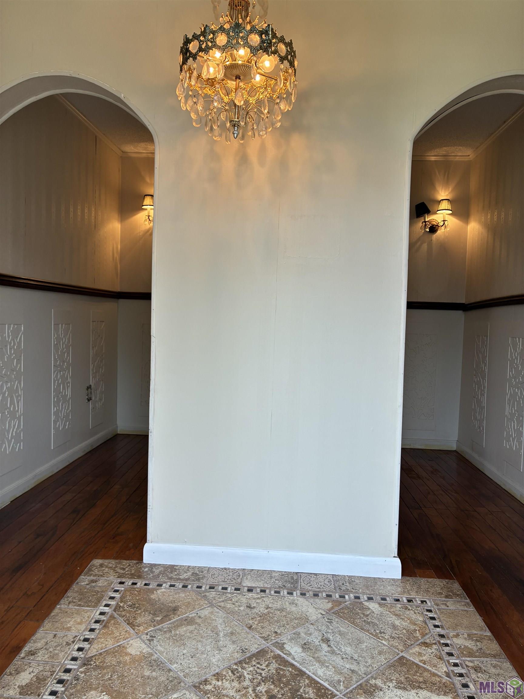 3520 Thomas Road Baton Rouge, LA 70811 - Photo 4 of 22 Foyer