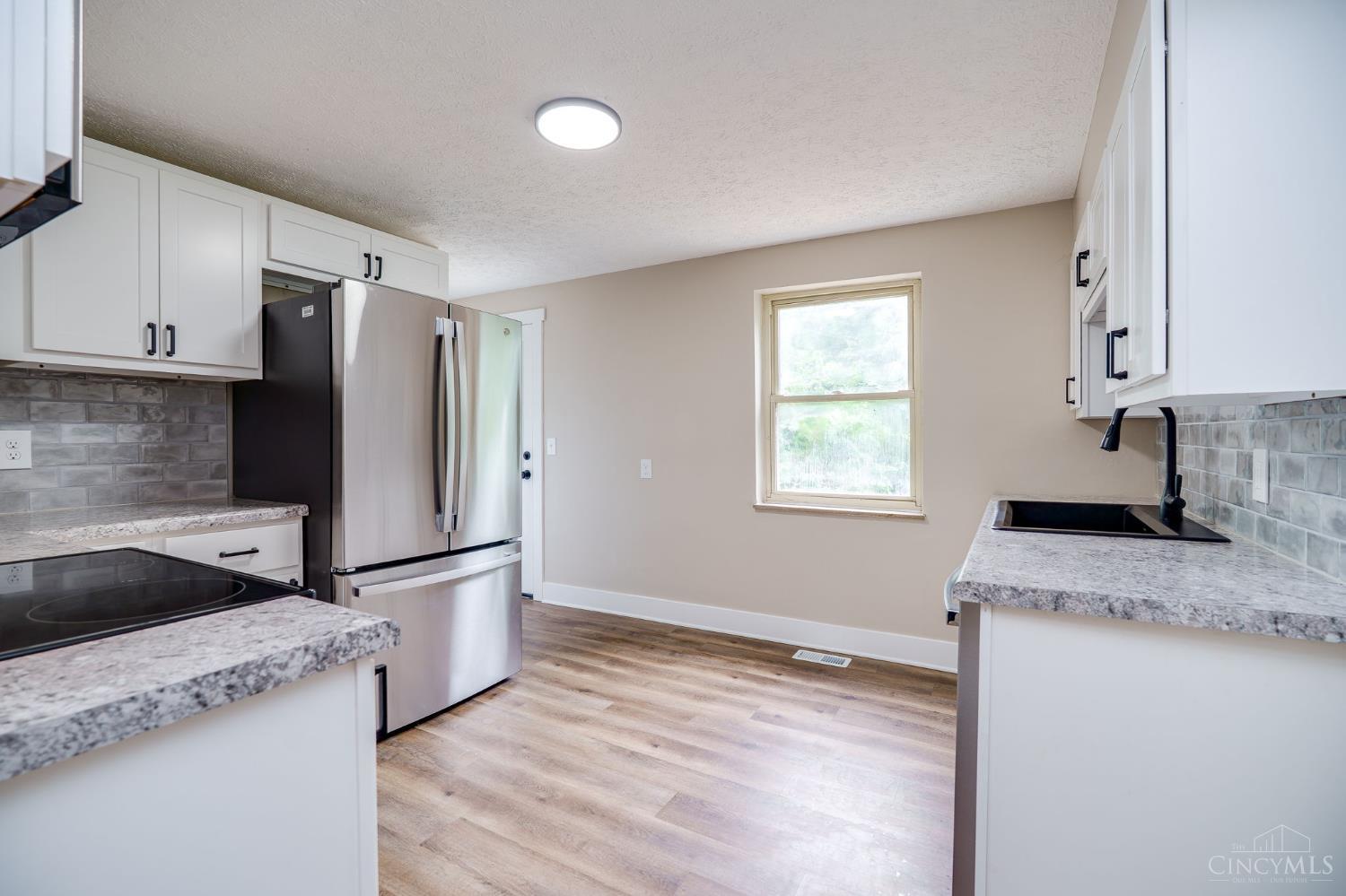 4244 Fehr Road Cincinnati, OH 45238 - Photo 11 of 31 Gallery Image 11