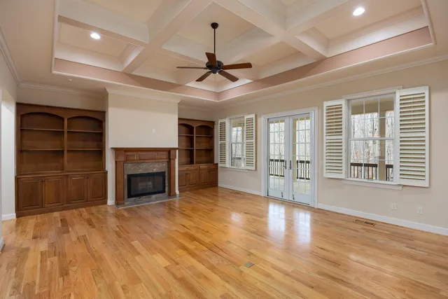 $925,000 | 38 Reflection Drive, Dunlap, TN 37327