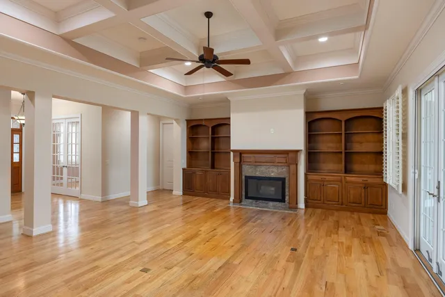 $925,000 | 38 Reflection Drive, Dunlap, TN 37327