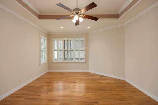 $925,000 | 38 Reflection Drive, Dunlap, TN 37327