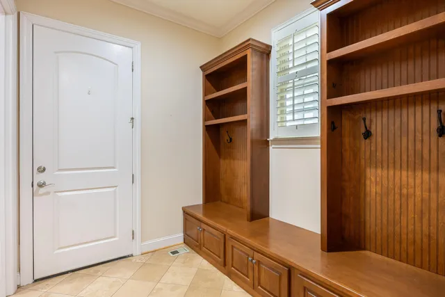 $925,000 | 38 Reflection Drive, Dunlap, TN 37327