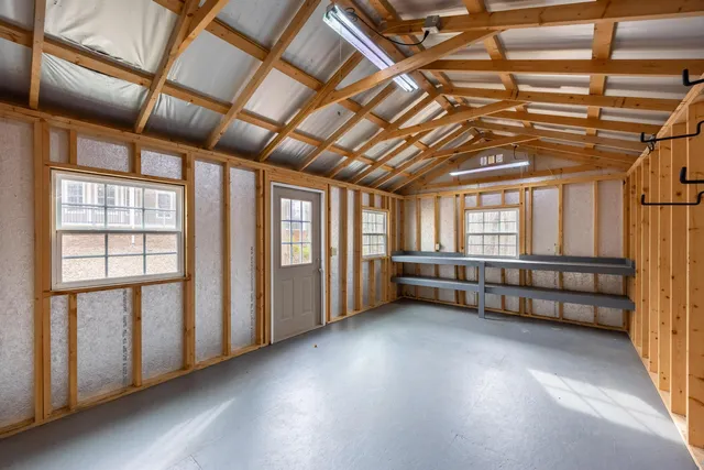 $925,000 | 38 Reflection Drive, Dunlap, TN 37327