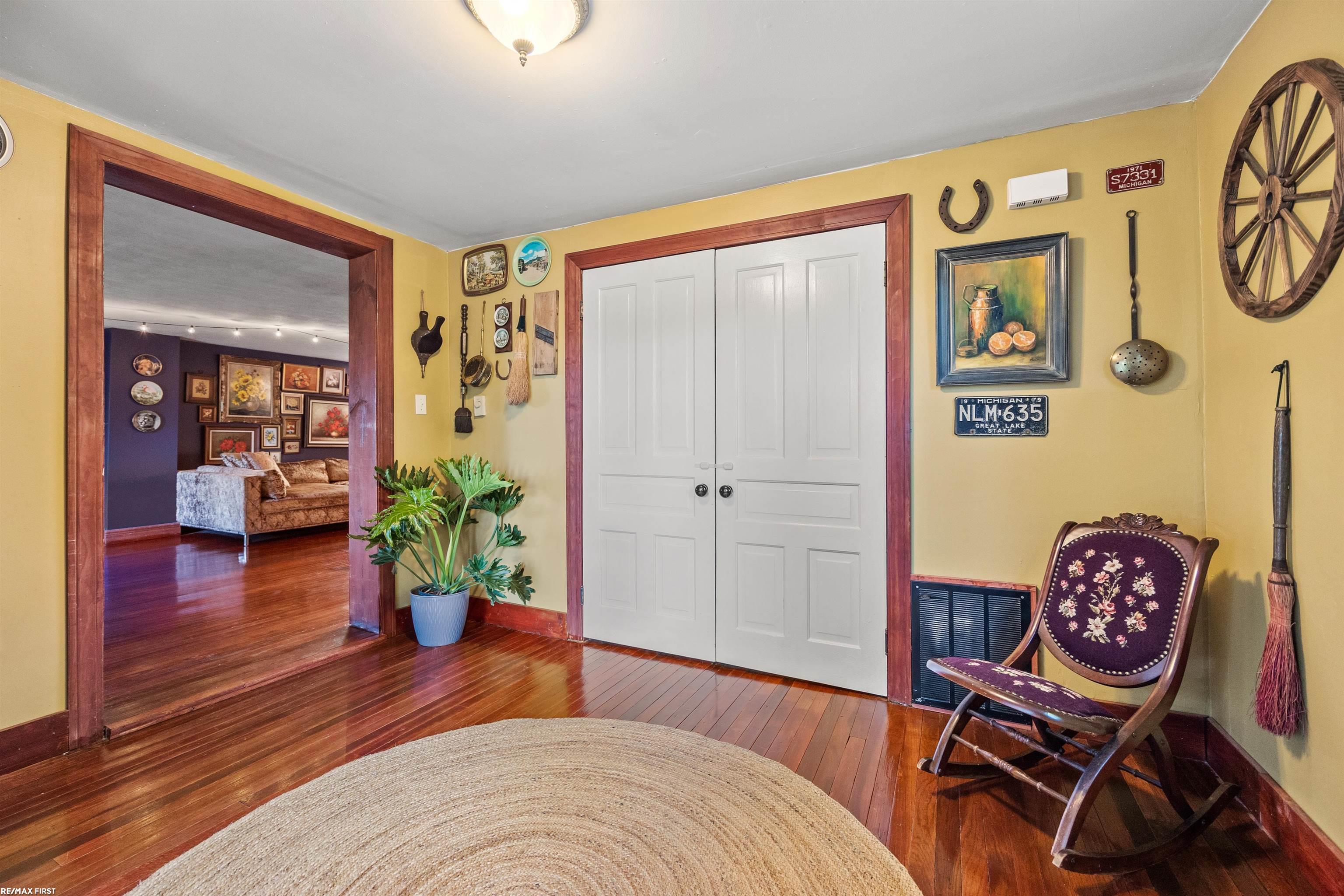 270 Rowland Road Leonard, MI 48367 - Photo 5 of 80 50112131-4.JPG