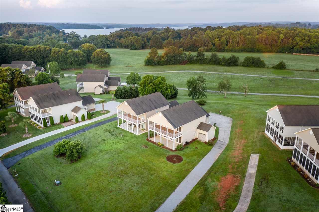 110 Oakview Road Townville, SC 29689 - Photo 4 of 20 Gallery Image 4