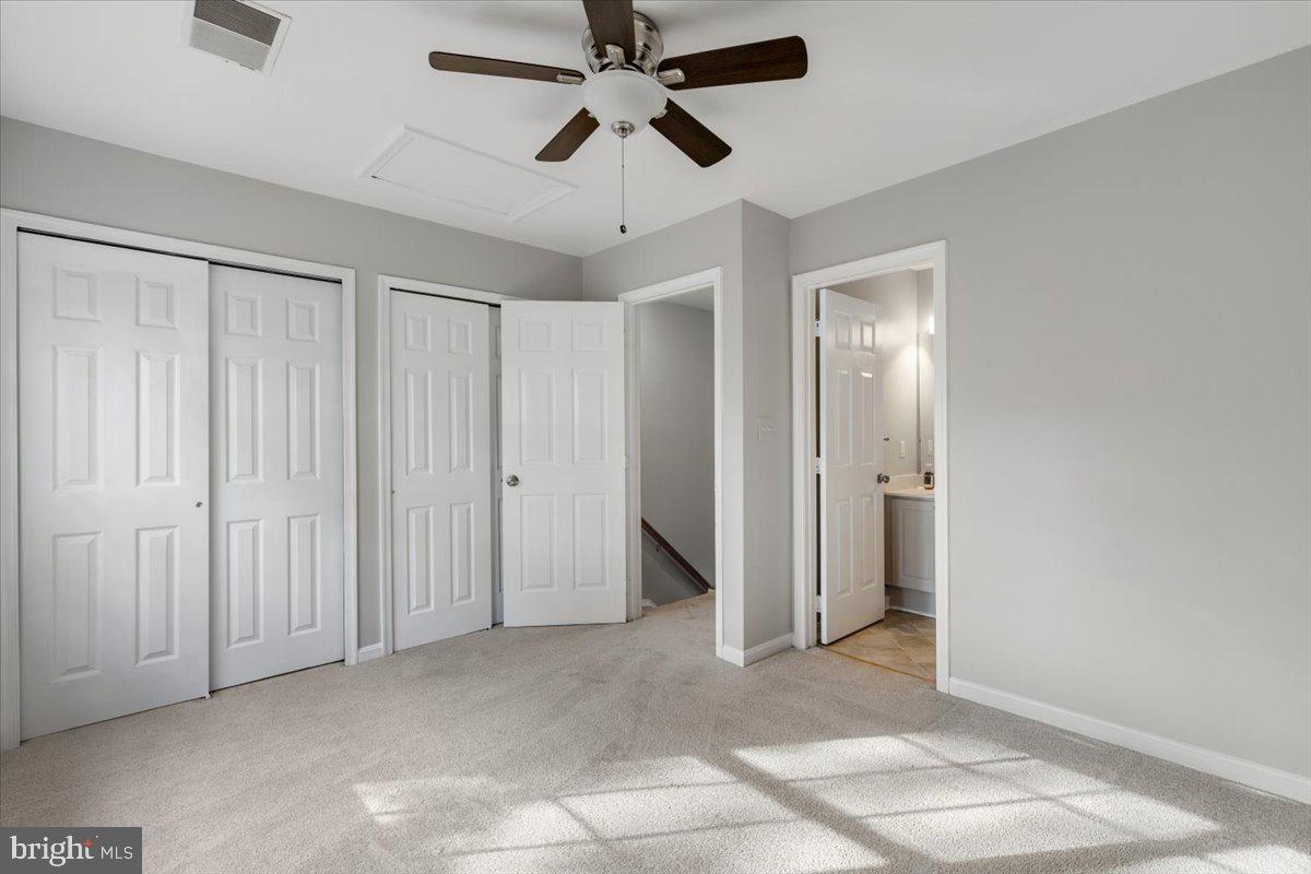 14159 Autumn Circle Centreville, VA 20121 - Photo 17 of 34 a view of empty room with ceiling fan