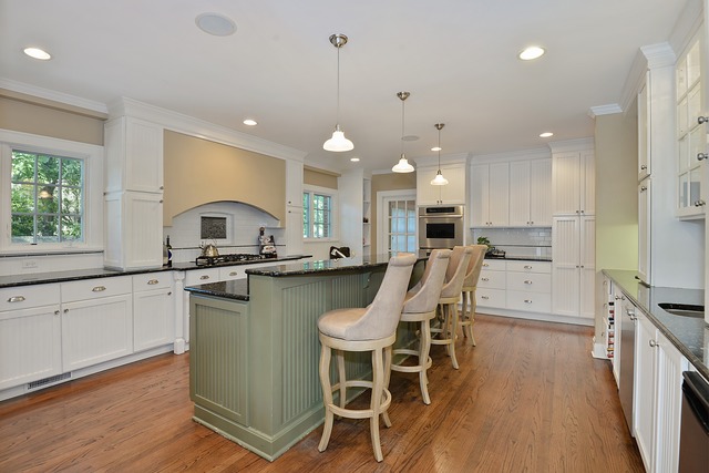 322 Ridge Avenue Winnetka, IL 60093 - Photo 8 of 25